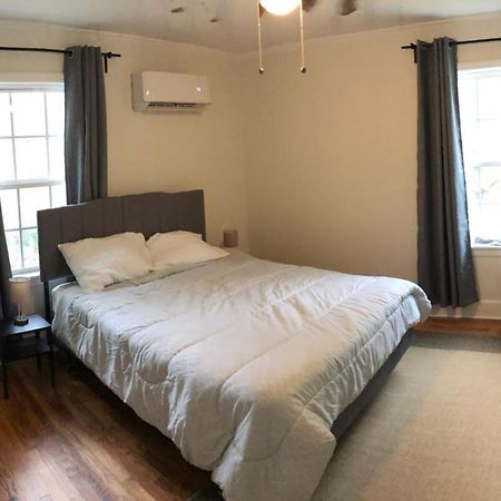 Renovated Space Close To Downtown - A Durham Exteriér fotografie