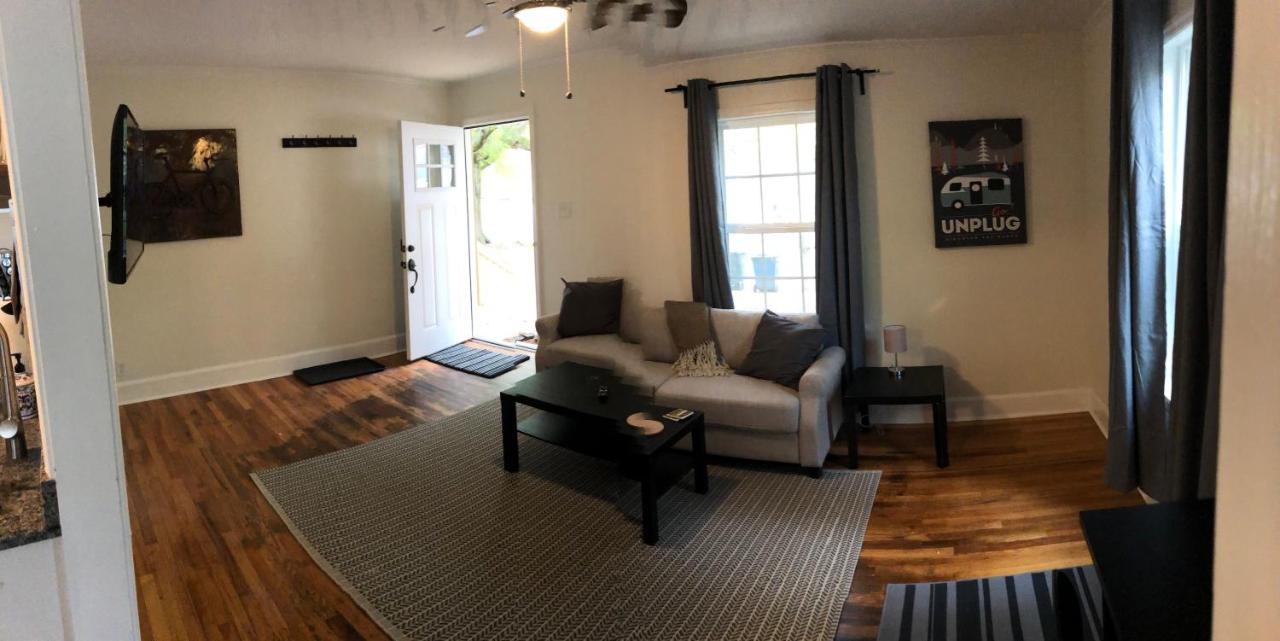 Renovated Space Close To Downtown - A Durham Exteriér fotografie