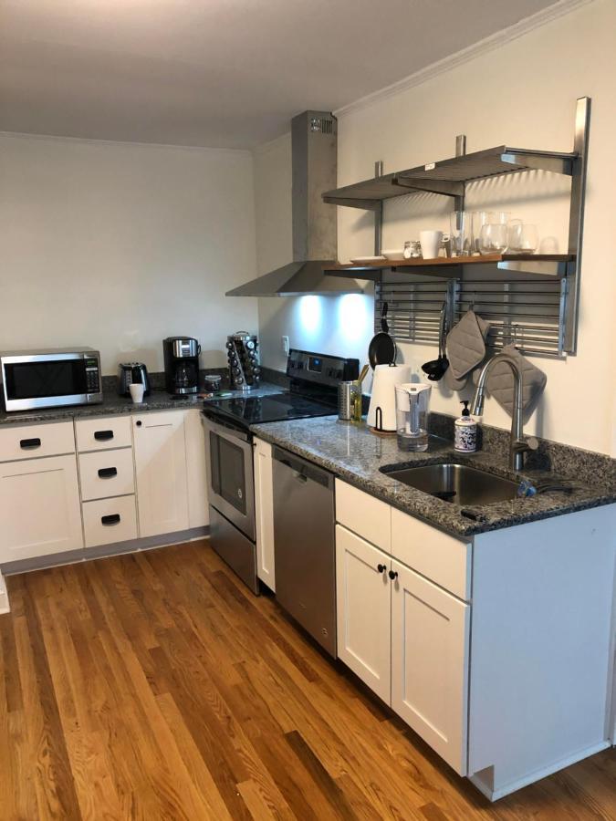 Renovated Space Close To Downtown - A Durham Exteriér fotografie