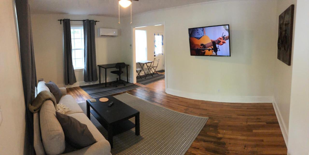 Renovated Space Close To Downtown - A Durham Exteriér fotografie